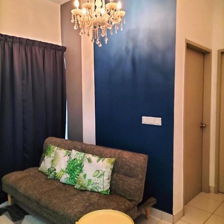 Hani Homestay Wifi Netflix Secure Parking Klia Usim Inti Aeon Mall Nilai Extérieur photo