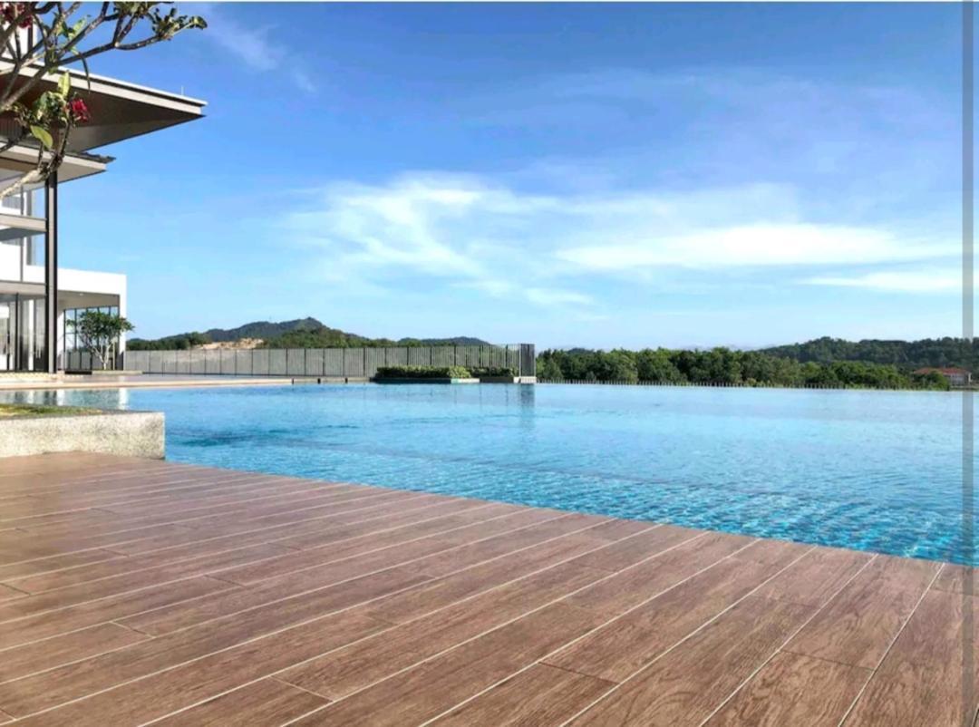 Hani Homestay Wifi Netflix Secure Parking Klia Usim Inti Aeon Mall Nilai Extérieur photo