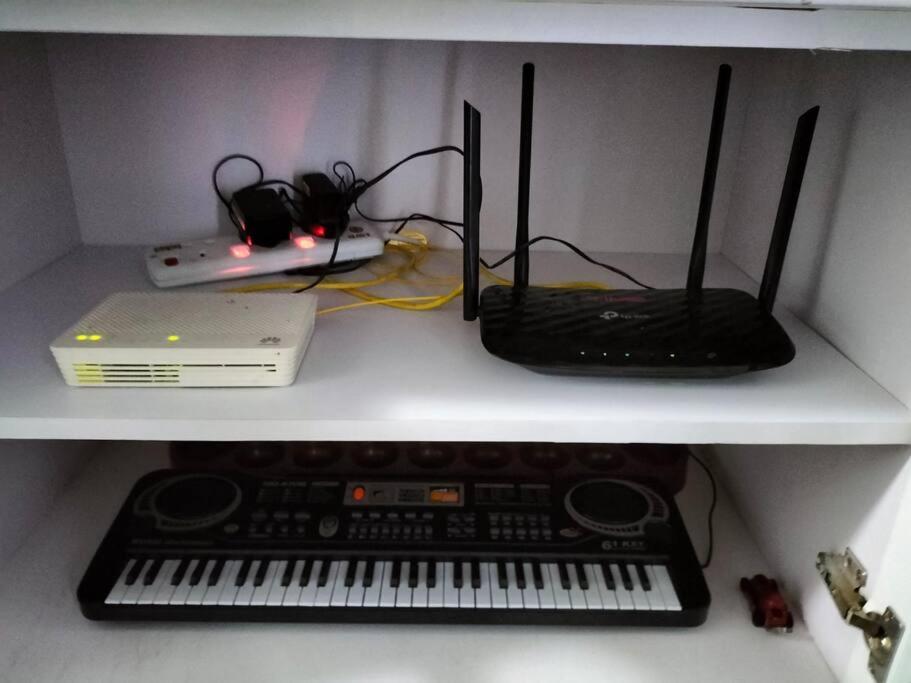 Hani Homestay Wifi Netflix Secure Parking Klia Usim Inti Aeon Mall Nilai Extérieur photo