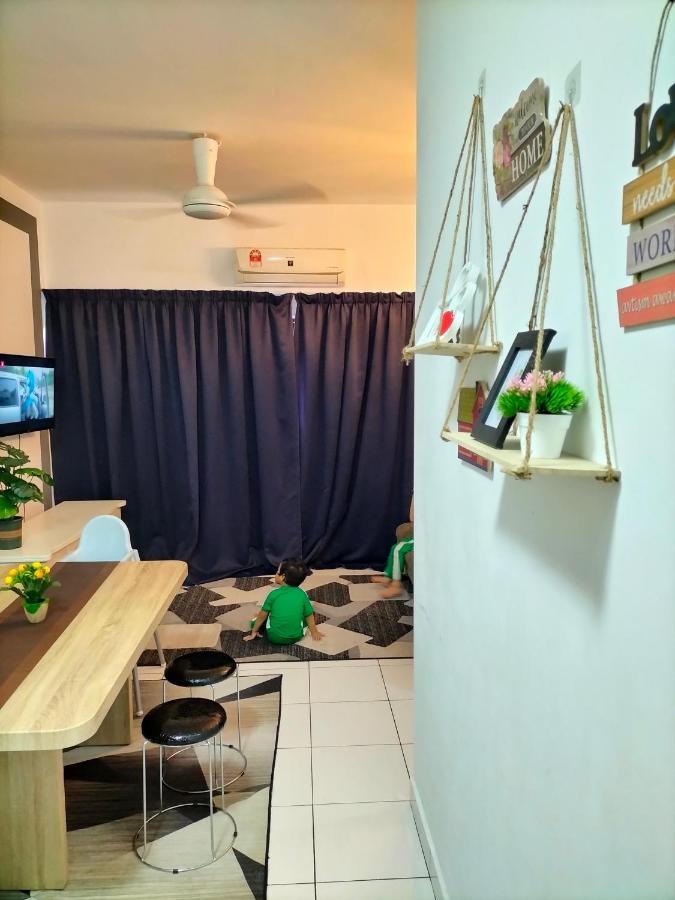 Hani Homestay Wifi Netflix Secure Parking Klia Usim Inti Aeon Mall Nilai Extérieur photo