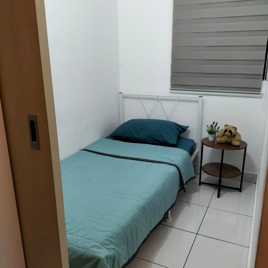 Hani Homestay Wifi Netflix Secure Parking Klia Usim Inti Aeon Mall Nilai Extérieur photo